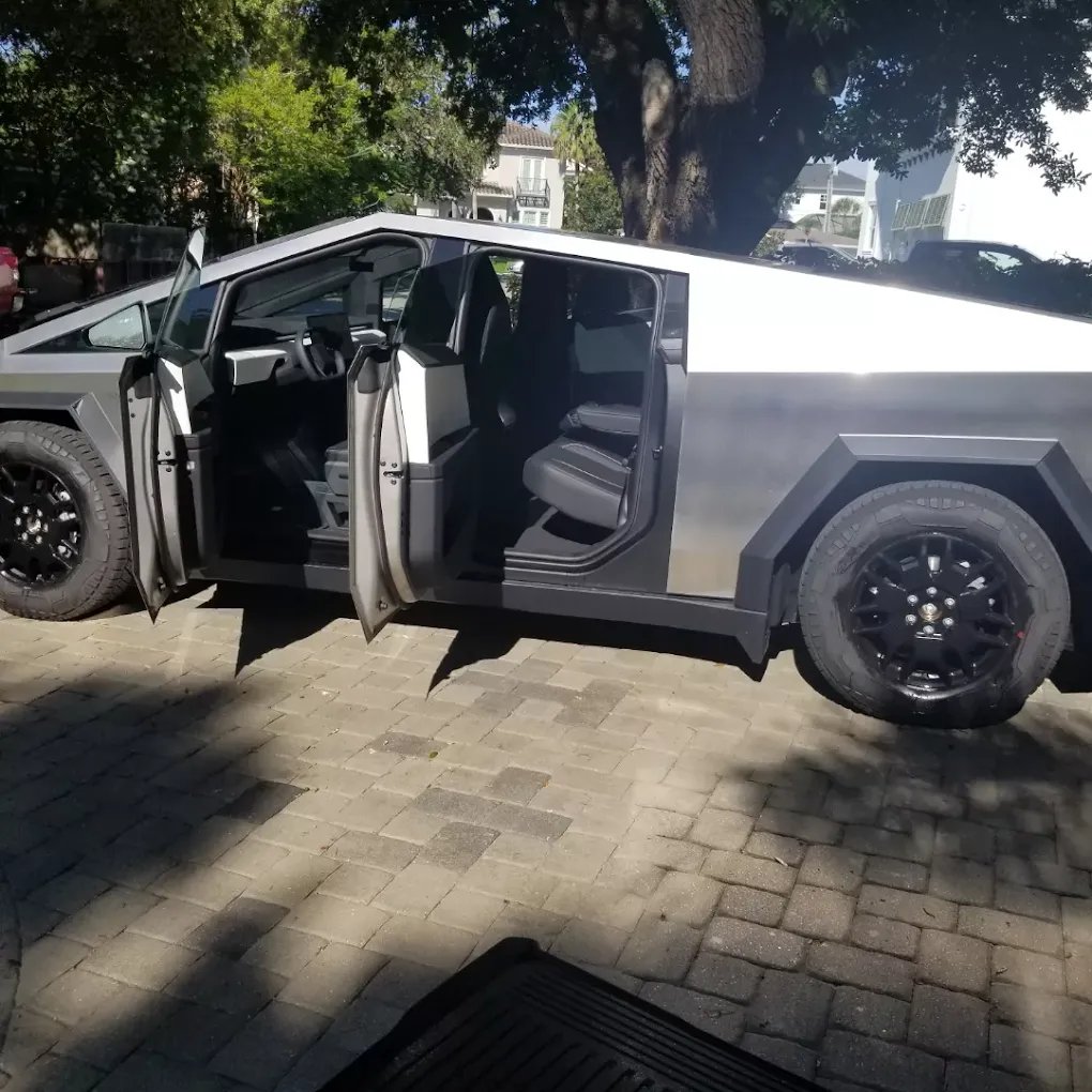 Tesla Cybertruck, interior detail